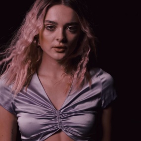 Alesso,Charlotte Lawrence – THE END [WEB-DL MP4 285.1MB]