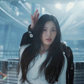 Hearts2Hearts – The Chase (Performance Video) [2160P 4K] [Bugs MP4 2.75GB]