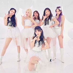 BLINGONE – BubbleGum [2160P 4K] [Bugs MP4 1.31GB]