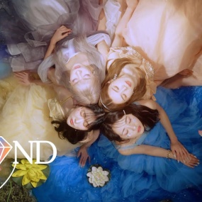 I MOND – Wonderland [3240P 6K] [Bugs MP4 2.26GB]
