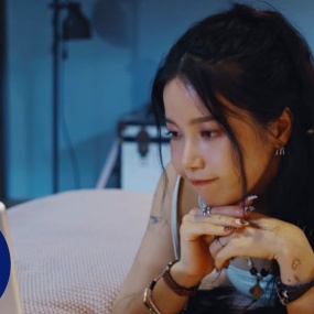 Solar – Floating Free Korean Ver. [2160P 4K] [Bugs MP4 2.01GB]