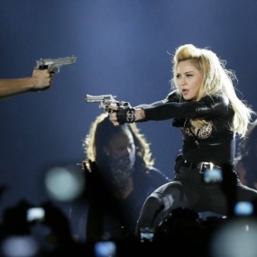 麦当娜 2012 世界巡回演唱会 Madonna – The MDNA Tour 2012 [BDMV 34.9GB]