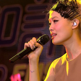 容祖儿 新城音乐会 Joey & Joey Live Karaoke 2011 香港演唱会 [BDMV 36.32GB]