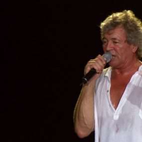 深紫乐队 2006 蒙特勒演唱会 Deep Purple Live At Montreux 2006 (2008) 1080i Blu-ray VC-1 DTS-HD Hi-Res 5.1《BDMV 22.2G》