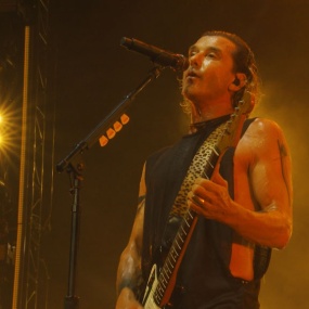 Bush – Live In Tampa 2020《BDMV 23.1M》