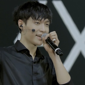 EXO日本演唱会#1 EXO FROM. EXOPLANET#1 – THE LOST PLANET IN JAPAN 2014 [BDMV 38.5GB]