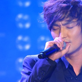 SM家族青春传记电影 日版演唱会 SMTOWN.Live.at.Madison.Square.Garden.2012 [BDISO 42.8GB]