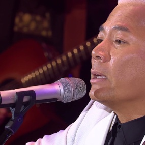 巫启贤 Back To Innocence 2014 重回演唱会 香港演艺学院 [BDISO 35.17GB]