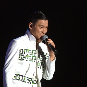 刘德华 Unforgettable 中国巡迴演唱会2011香港红馆 [BDMV 39.9GB]