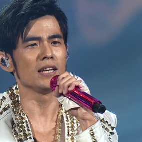 周杰伦 – 魔天伦世界巡回演唱会 2013-2015 Jay Chou Opus Jay World Tour 2015 [BDISO 38.2GB]