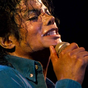 迈克尔·杰克逊 月球漫步者 93分钟完整绝对珍藏 Michael Jackson – Moonwalker 1988 [BDMV 18.9GB]