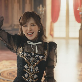 Red Velvet – Feel My Rhythm (Performance Video) 4K 2160P [Master MP4 917MB]