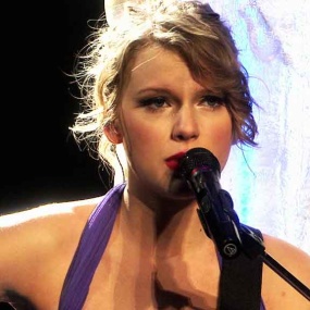 泰勒·斯威夫特 爱的告白 世界巡回演唱会 Taylor Swift – Speak Now World Tour Live 2011 [BDMV 18.6G]