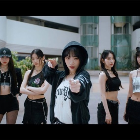 LE SSERAFIM – Eve, Psyche & The Bluebeard's wife 4K 2160P [Bugs MP4 2.6GB]