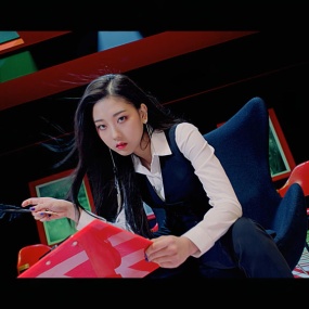 CLC – Black Dress 4K 2160P [Bugs MKV 761MB]