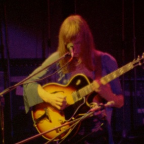 Yes乐队1972年演唱会高清修复版 Yes: Yessongs (2012) 40th Anniversary Special Edition《MKV REMUX 17G》