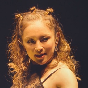 滨崎步 COUNTDOWN LIVE 2016-2017 A Just the beginning -20- [Remux MKV 31.78GB]