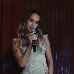 国际女团 KATSEYE – I'm Pretty (Lyric Video) [4K 2160P Bugs MP4 1.37GB]