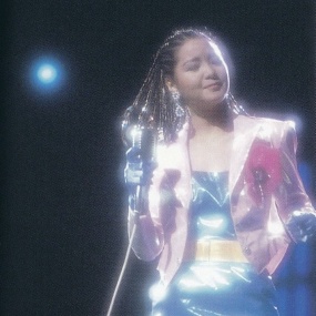 邓丽君 – 1985 日本NHK大会堂「ONE ONLY」演唱会 2024「伝説のコンサート」重播版 [HDTV TS 11.63G]