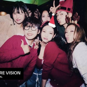 金请夏 Chung Ha – There Goes Santa Claus! 4K 2160P [Bugs MP4 1.71GB]