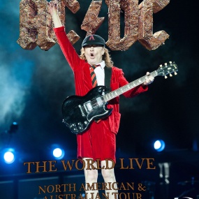 AC/DC – Cheap Rock Done Dirty Englisch 2016 [2CD+2DVD+1BD] [BDMV 50.8GB]