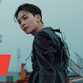 SEVENTEEN – Hot [4K 2160P Bugs NP4 2.3GB]