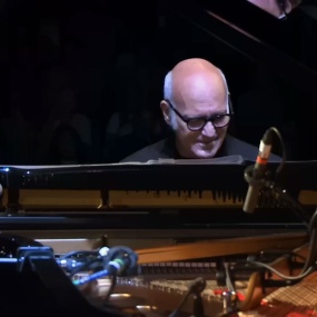 Ludovico Einaudi Live In London 2016 音乐会 官方版 [WEB-DL MP4 457MB]