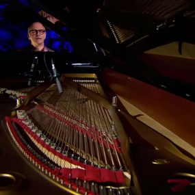 Ludovico Einaudi Live At Fabric London 2013 官方版 音乐会 [WEB-DL MP4 864MB]