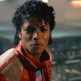 迈克尔·杰克逊 Michael Jackson – Beat It [官方修复加专业AI修复 中英字幕] 2160P 4K [Master MKV 2.1GB]