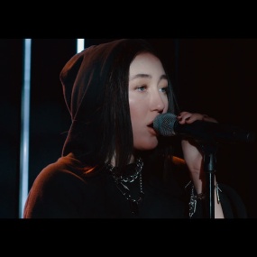 Alan Walker – All Falls Down (Live Performance at YouTube Space NY with Noah Cyr) 1080P [ProRes MOV 6.77GB]